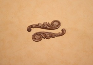 Dekor 8,5x2,5cm, aplikacja, sztukateria 2szt- D149